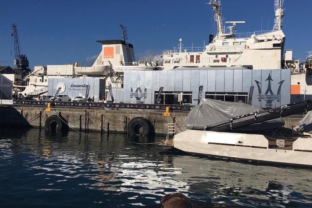Waterfront Two-Story Container Showroom | Mobile Housing Case Study