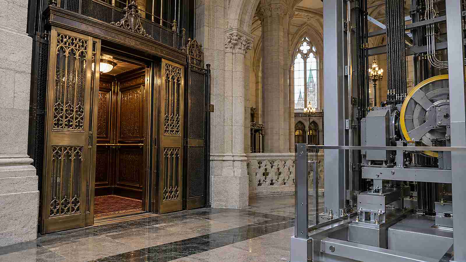 Il Canada avvia la modernizzazione di cinque ascensori nel Blocco Est del Parlamento