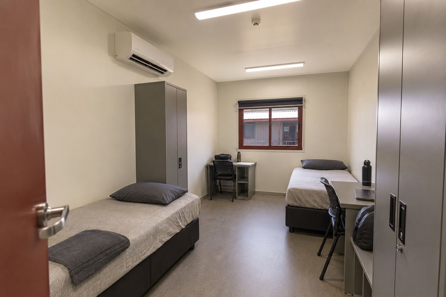 Heat-Resistant Modular Mining Camp in Australia: Rapid Accommodation for a Pilbara Iron Ore Project