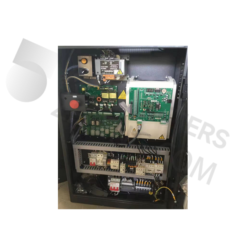 Elevator control cabinet